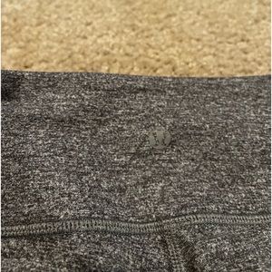 Lululemon- gray leggings